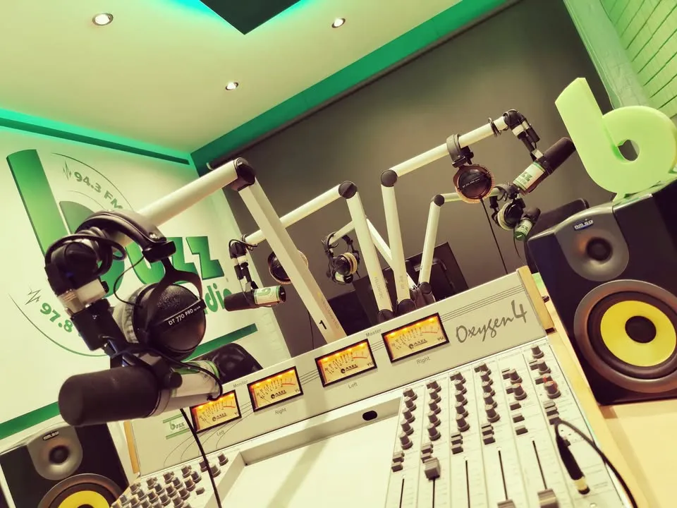 Buzz Radio — photo